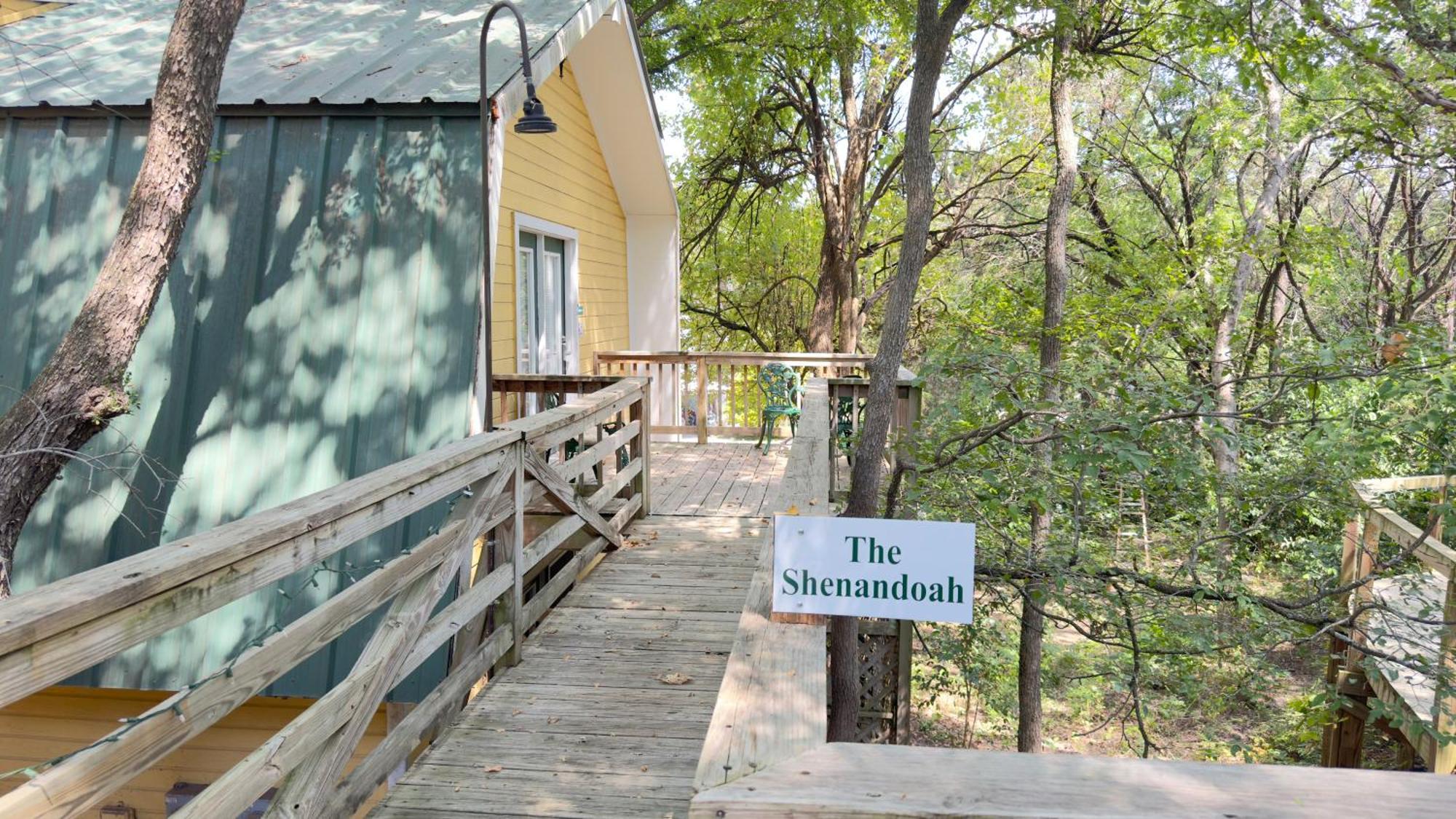 Bed And Breakfast On White Rock Creek Waco Exterior foto